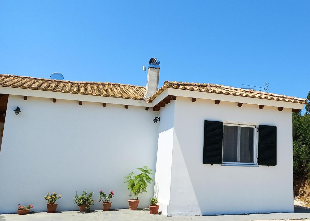 Lily Home_Lefkada ~ Private Country House Kondaraíni Εξωτερικό φωτογραφία